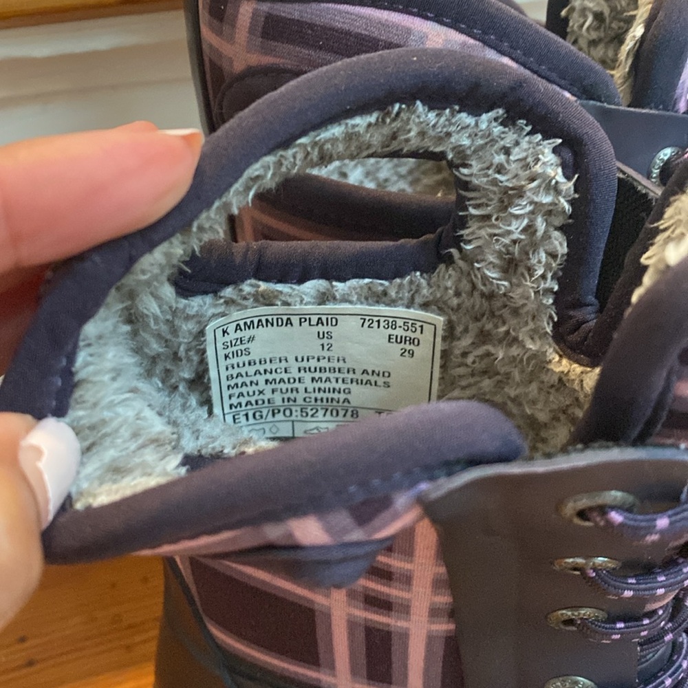 Bogs Waterproof Boots - Picture 5 of 6